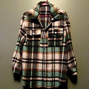 Shacket! Size medium! Worn 1 time!